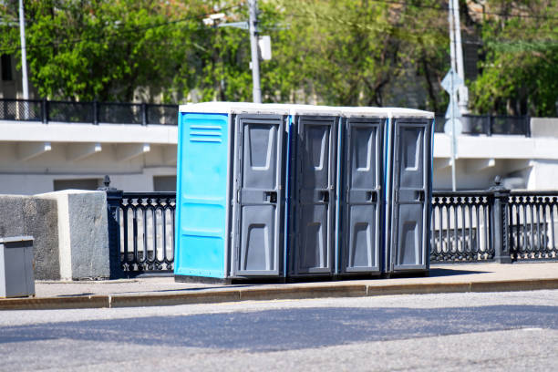 Portable bathroom rental in Oasis, CA